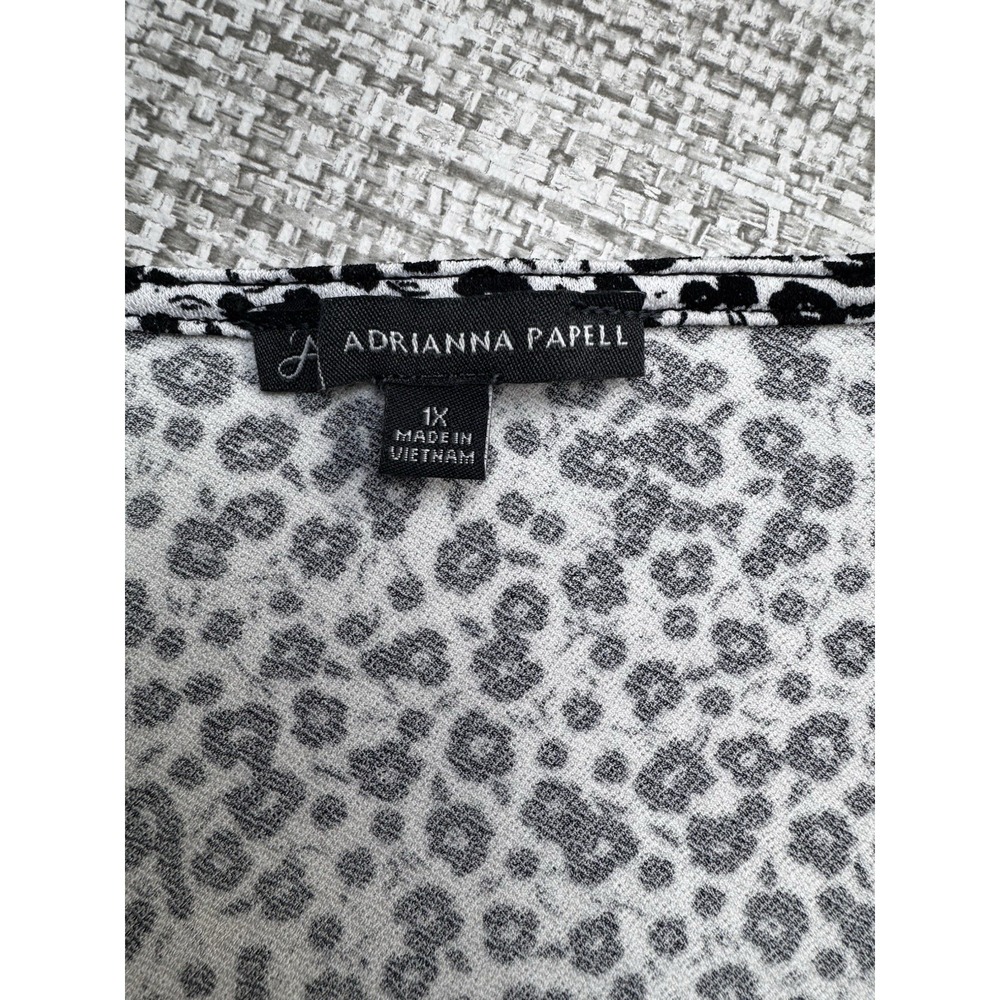 Adrianna‎ Papell Popover Top White With Black Floral Stretchy Office Size 1x - Picture 11 of 11